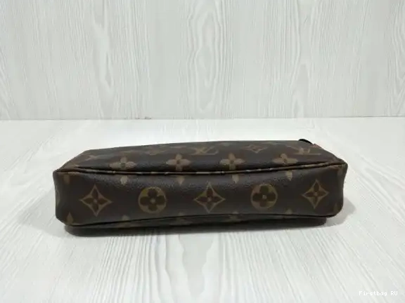 First bags ru POCHETTE Louis Vuitton ACCESSOIRES 0521